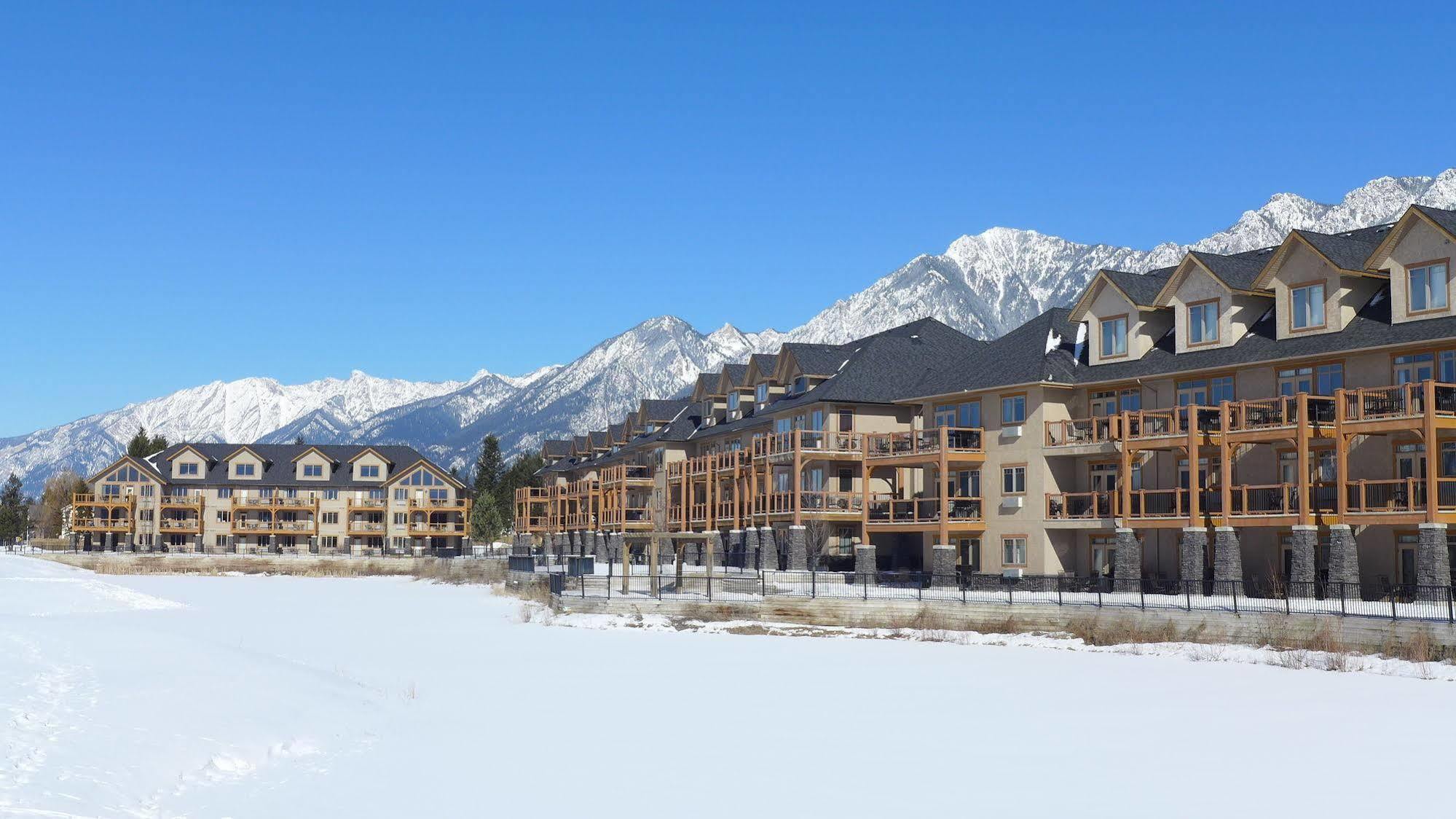 Bighorn Meadows Resort Радіум-Гот-Спрінгс Екстер'єр фото